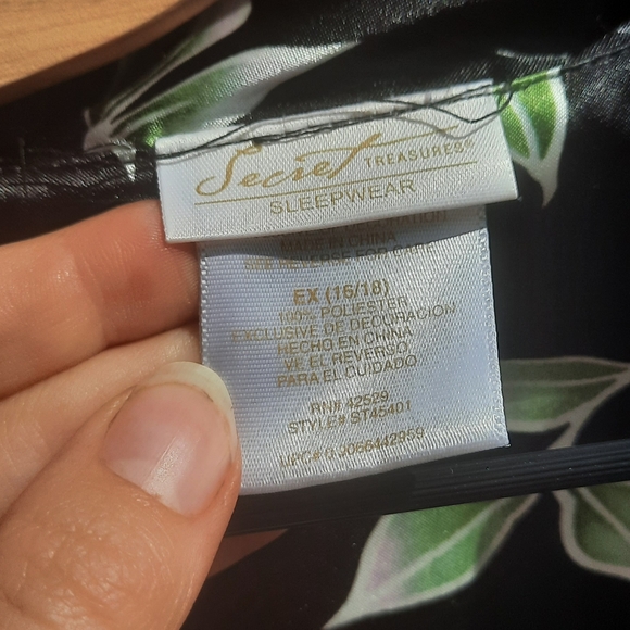 Secret Treasures Floral Pajama Pants Set - Picture 9 of 9